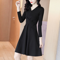 Dress women autumn 2021 new high end temperament black long sleeve thin Hepburn small black dress dress early autumn
