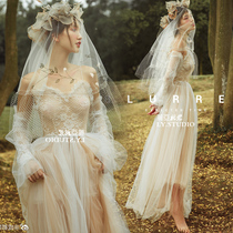 2019 new studio theme Autumn and winter location travel wedding photography Couple photo sling fashion photo dress