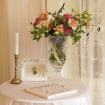 New lace shabby retro light luxury relief European high-legged crystal glass vase desktop living room decoration