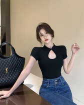 Net Red Hot Girl Sexy Hollowed-out collar short sleeve T-shirt Summer retro chic fit outside wearing a bottom blouses female tide