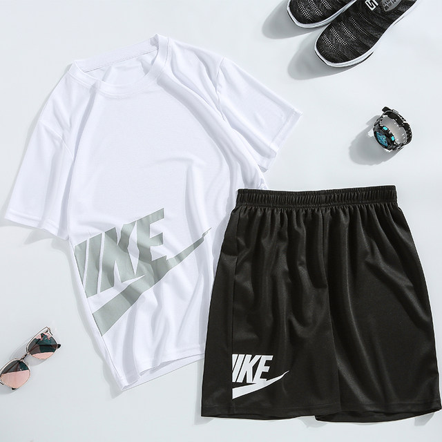 Short-sleeved t-shirt men's 2020 summer new sports suit casual ins super fire trend shorts set Short-sleeved t-shirt men's 2020 summer new sports suit casual ins super fire trend shorts set