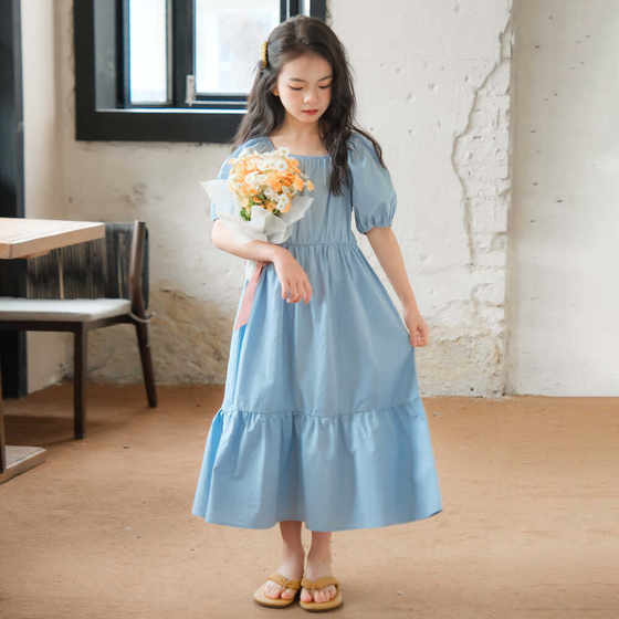 Summer 2025 new girls' dress puff sleeve princess dress vacation beach long skirt medium big children's parent-child outfit
Summer 2025 new girls' dress puff sleeve princess dress vacation beach long skirt medium big children's parent-child outfit