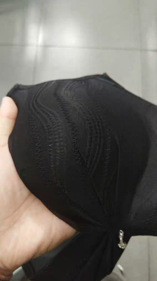 衣服超级喜欢,衣服质量很好,比实体店的便宜,又好看。 衣服超级喜欢,衣服质量很好,比实体店的便宜,又好看。