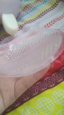 东西不错厚度也可以，买回来我就放在内衣平时塞海绵的那里效果挺好的