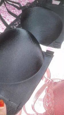 大小正合适，前扣设计棒棒哒，后面是蕾丝的，非常性感的呢&hellip;  已推荐给朋友。  大家可以放心购买哟。