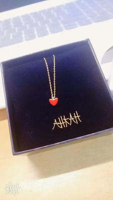 漂亮吧好喜欢哦。比店里便宜多了。