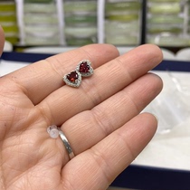 The Pomegranate Stone Ear Nail 25