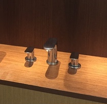 TOTO bathroom basin faucet Copper alloy desktop double handle double control washbasin nozzle TLG03201B