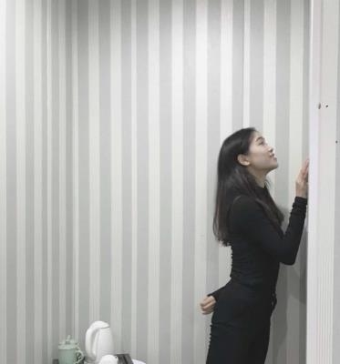 衣服很赞，修身买的是加绒的，超保暖，用来内搭有点小性感，修身非常显身材，棒棒的！衣服不错的，就是下面连体那里，还有点紧~一直在这这家买衣服：信价比特别高：这买的黑色修身特别显瘦：随意搭配：打底太棒了：料子也舒服：妥妥的喜欢衣服的版型很好，显瘦的，而且是一件万能内搭，搭配什么外套都好看哦，关键下面有扣子穿着不会往上缩，奶思～买了好几套 就退了两个 准备当成瑜伽服穿 质量还行 纯棉的 带一点弹性款式新颖，价格实惠，包装完整，物流迅速，服务到位！东西收到，很满意!真的是超级好的卖家，真的太好了，价格实惠绝对物超所值，太喜欢了！宝贝不错，质量真的很好，买的特别划算,超好的哟！这次网购是我最满意的的一次，真的太划算便宜啦，这个价格能买到，这么好的宝贝真的是物有所值,与卖家描述的完全一致，很满意，性价比很高，质量也很好，非常划算发货速度非常快，非常棒！