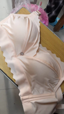 内衣收到了，物美价廉，质量不错值得推荐，喜欢。。