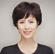 Real hair wig Female short hair middle-aged full headgear Real hair mom fluffy short curly hair middle-aged wig hairstyle