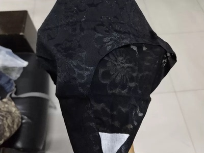 质量特别好，性比价很好。拿回来就洗了，不掉色，很满意。想买的都快下手吧。