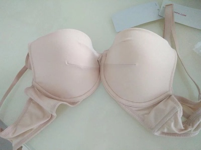 美观大方实用得体，低调奢华有内涵。 东西很好，穿上去毫无压力。 宝贝很好，很舒适！尺码标准，一次入手3款都很合适，以后还会再来。 非常适合夏季穿搭。