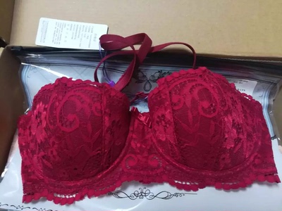 红色很性感,老公说漂亮。上身也很舒服,适合夏天,清爽透气。 红色很性感,老公说漂亮。上身也很舒服,适合夏天,清爽透气。