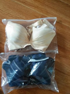 买一送一，非常划算！质量也很好，无异味！