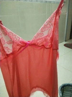 收到迫不及待打开.太喜欢了.是我喜欢的那种.老板还给放了香包.太贴心.洗了晚上穿上.老公非常喜欢.还会回购个别的颜色.