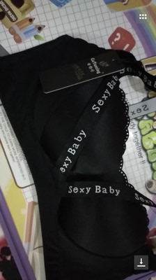 没有钢圈的内衣最舒服了，穿上没有束缚感非常舒服 超舒服像没穿 很贴肤，睡觉穿也不会觉得拘束，很好的宝贝，想要入手的亲们不要犹豫啦，面料柔软舒适，也没有异味，按正常尺码买的。我还怕掉色专门用水泡了一会，一点都没褪色，也没有什么异味，各位亲可以放心购买,真的是无痕无束缚的感觉，弹力比较大 我很喜欢，真的是穿上很舒服的，下单吧！买回来你绝对不会后悔。挺满意的。 不错