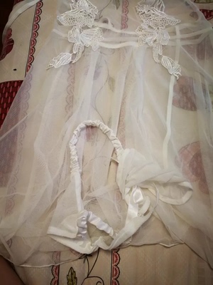 衣服非常不错,买给老婆的,性感的很 衣服非常不错,买给老婆的,性感的很