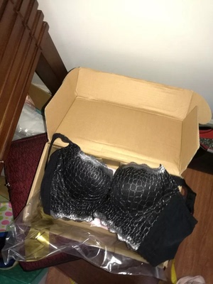 真的挺好的  这种内衣在店里都卖的很贵的 完全超出我的期望值 很满意