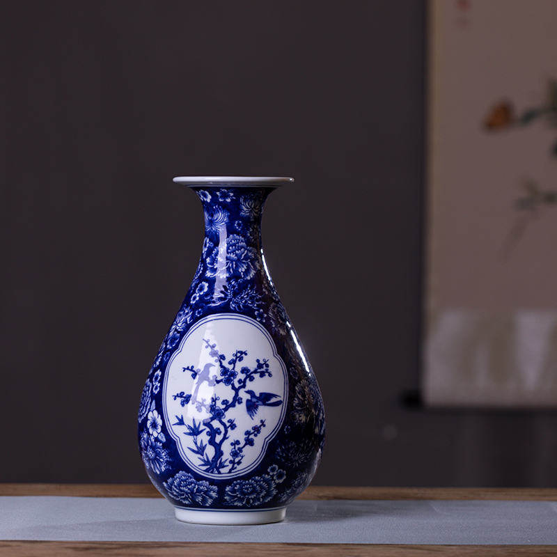 Jingdezhen blue and white flower porcelain porcelain vase archaize sitting room of Chinese style household flower arranging TV ark adornment furnishing articles