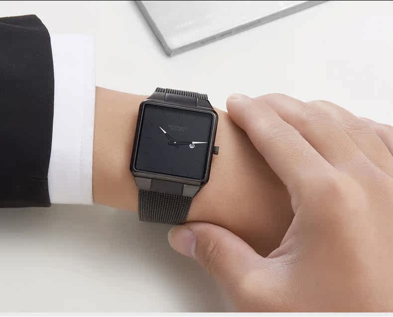 圣宝罗(saopaulo)男士手表纹理特色钢带方形表盘防水简约国产_7折现价