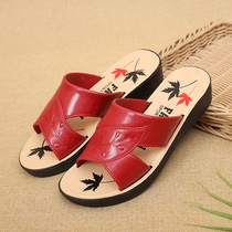 2020 summer new fashion lady sandals in old moms skinny slippers and anti - skid large shoes