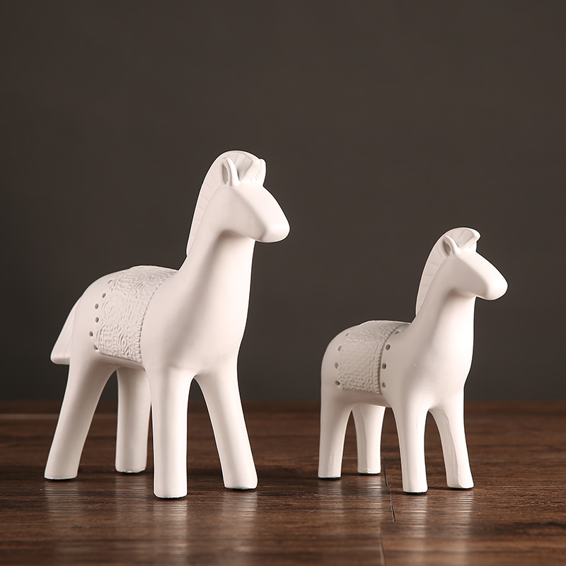 Modern fashion and contracted ceramic horse furnishing articles sitting room decoration home decoration creative arts and crafts of TV ark, wine