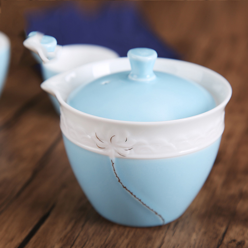 Jingdezhen ceramic kung fu tea set suit small portable travel the teapot tea tea cup to crack a cup of tea cups