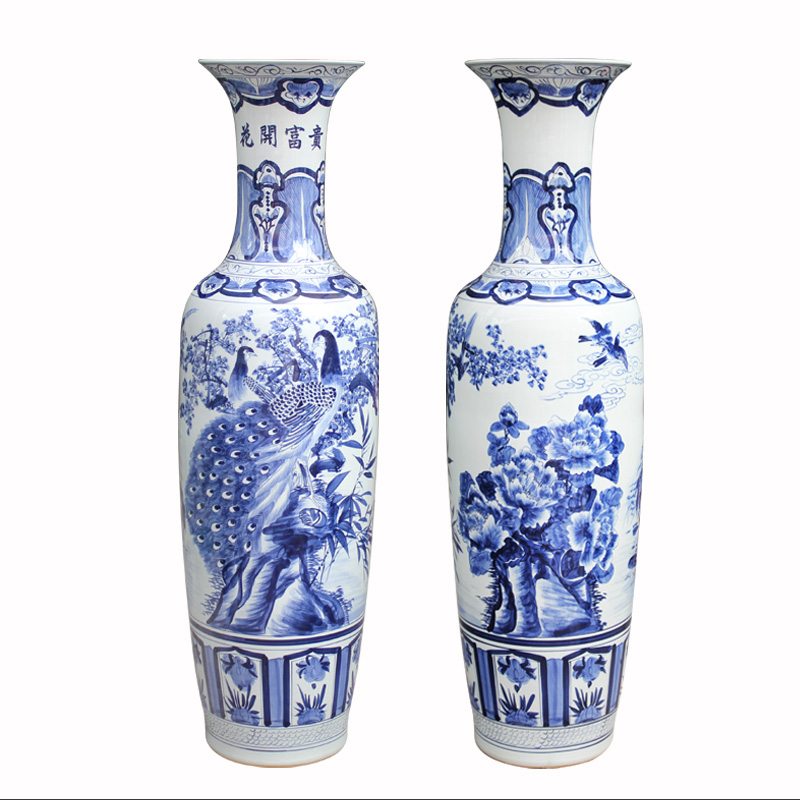 Jingdezhen ceramics hand - made peacock figure of large vase hotel opening gifts sitting room adornment is placed