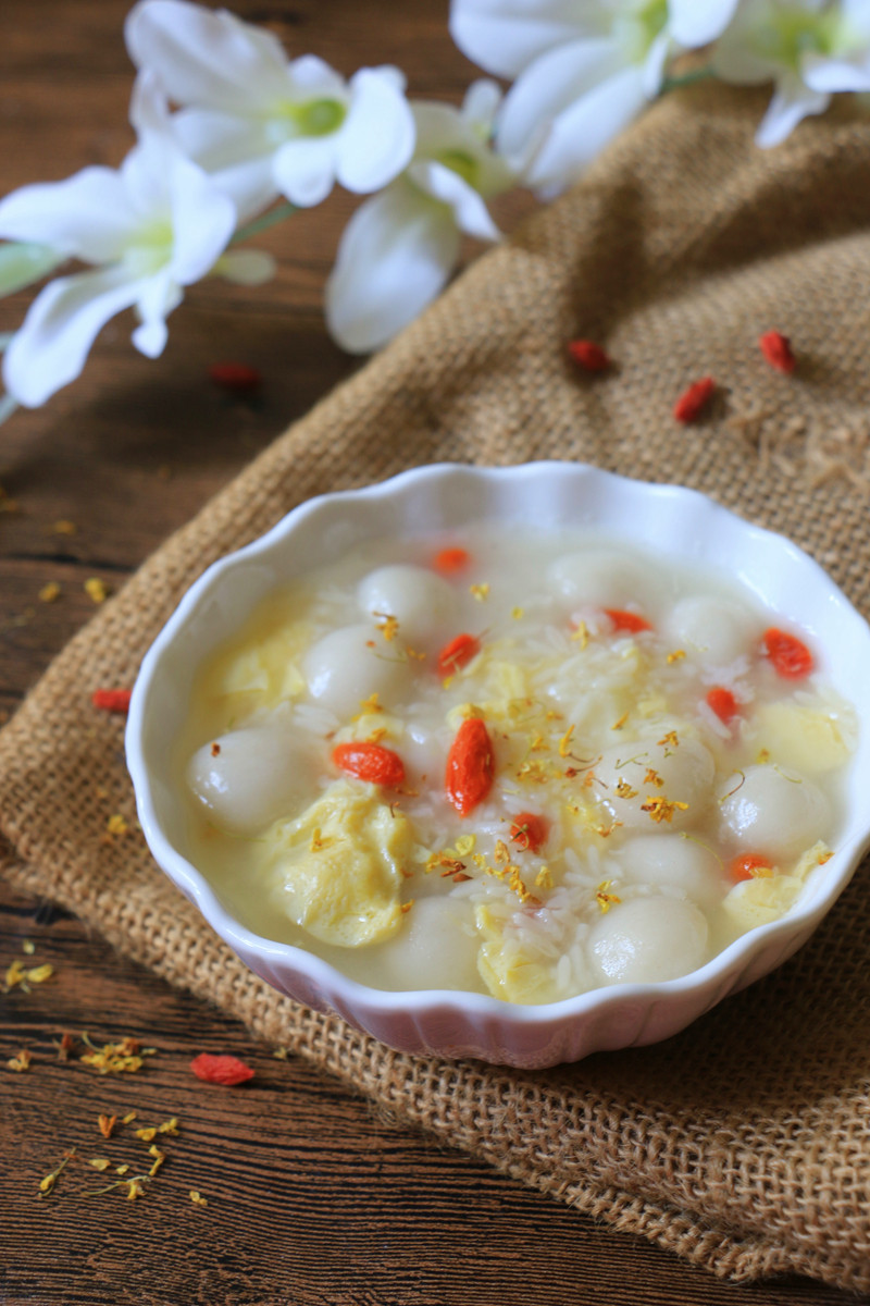 美容养颜,就是这碗桂花酒酿丸子