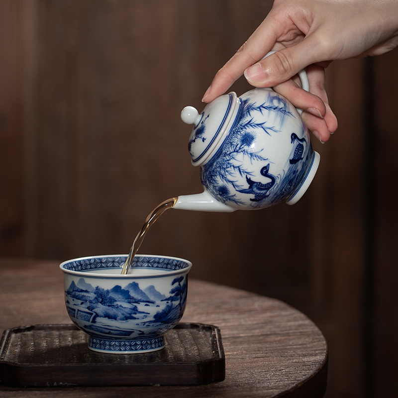 Clock home up ceramic teapot single pot teapot jingdezhen porcelain manually maintain a single tea sets, small household