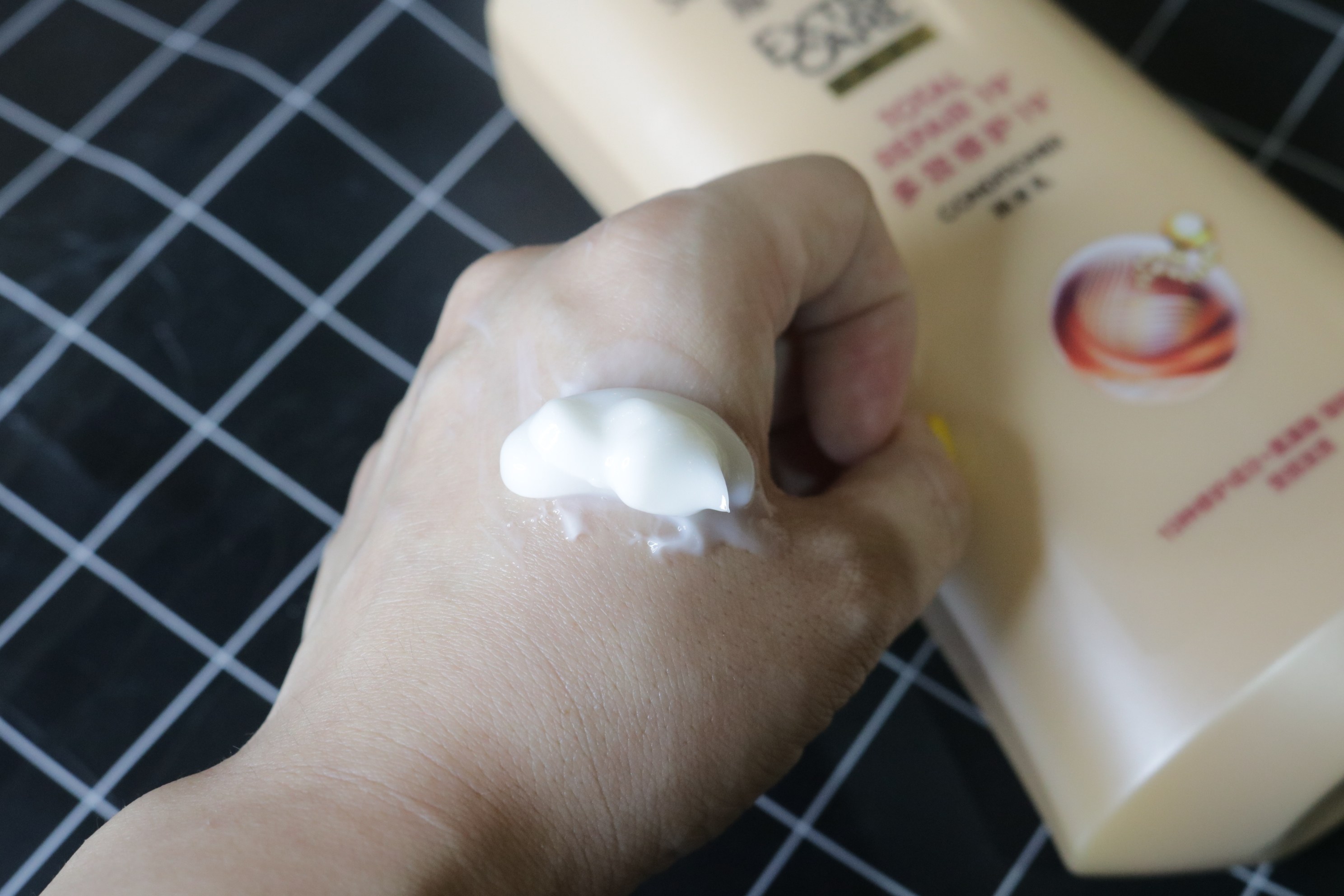 枯草头发救星,帮你拥有黑长直