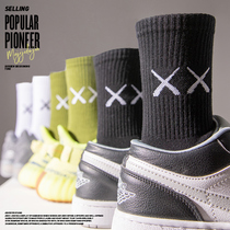 Tide brand net red XX socks mens mid-tube socks autumn and winter pure cotton stockings womens cotton tide long tube boys basketball sports socks