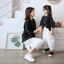 2021 summer new loose Western style pure cotton Korean version of parent-child fashion black T-shirt white pants mother and son mother and daughter suit