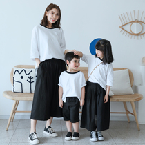 2021 summer clothes loose foreign style mother and daughter parent-child white cotton T-shirt black wide pants mother and child suit