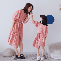 2021 summer new fresh literary and artistic original parent-child outfit mother-daughter outfit Western style pure cotton pink plaid dress