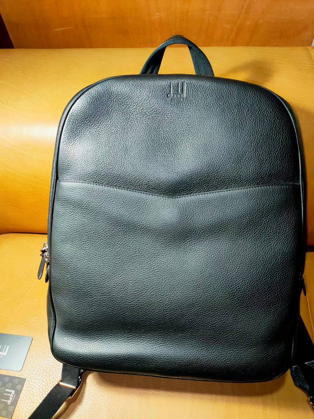 奢侈品dunhill登喜路男士黑色牛皮双肩包(整只背包都是牛皮),2999包