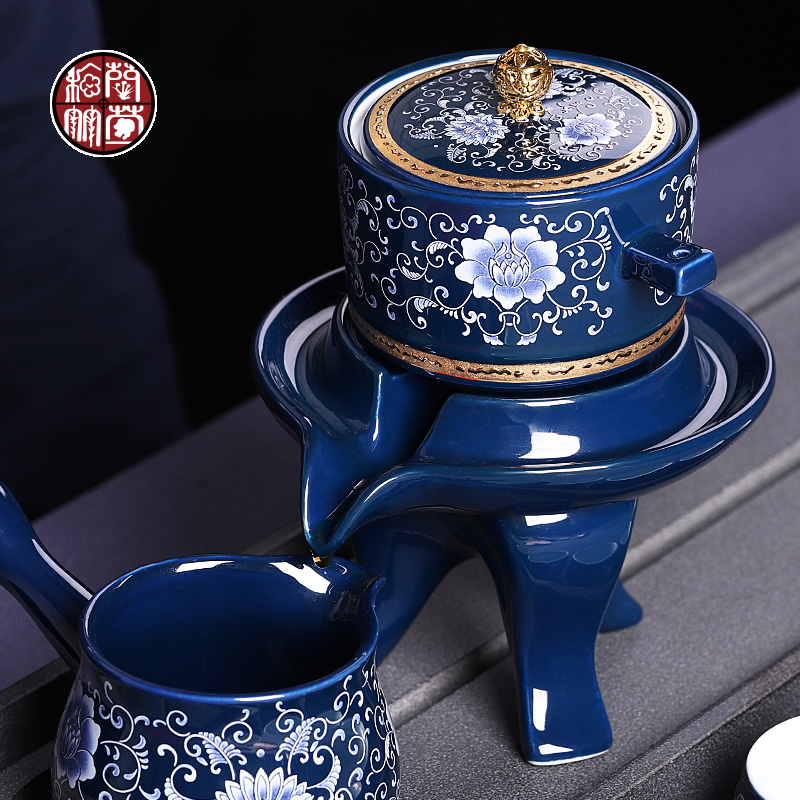 Blue and white porcelain kung fu tea set lazy people make tea with household with tea ji Blue office rotate automatically out of tea