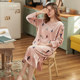 ຊຸດນອນສໍາລັບແມ່ຍິງໃນດູໃບໄມ້ລົ່ນແລະລະດູຫນາວ coral velvet ແຂນຍາວ, ເຄື່ອງນຸ່ງຫົ່ມເຮືອນຍາວເຂົ່າຍາວ, pajamas ວ່າງສໍາລັບແມ່ຍິງ, ຫນາແຫນ້ນ flannel ອົບອຸ່ນ