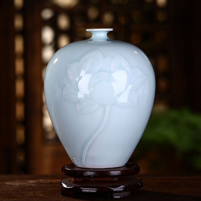 Jingdezhen ceramic floret bottle of Chinese style living room furnishing articles furnishing articles celadon flower arranging rich ancient frame porcelain home decoration