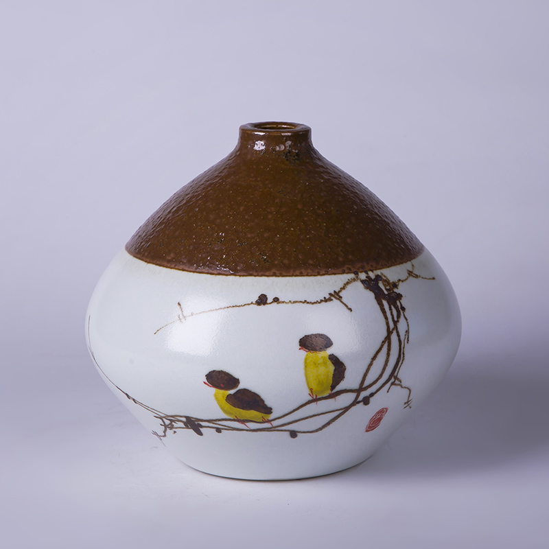 The sitting room a three - piece furnishing articles contracted and I ceramic vase dry flower, TV ark, porch fashion home decoration