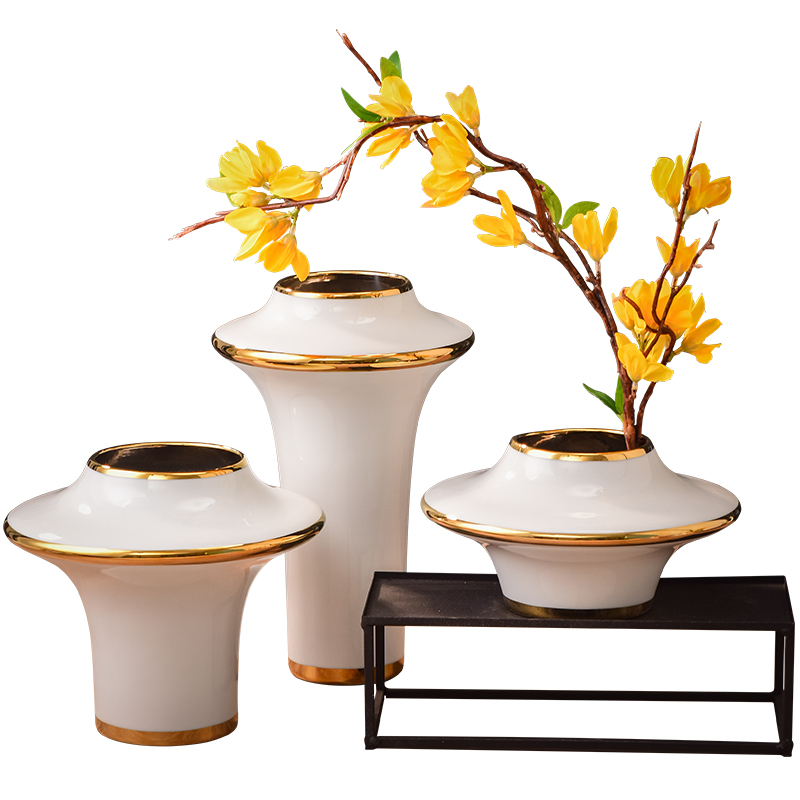 Jingdezhen gold - plated flying saucer ceramic vases, dried flowers, flower arrangement of new Chinese style household decorative furnishing articles of I and contracted