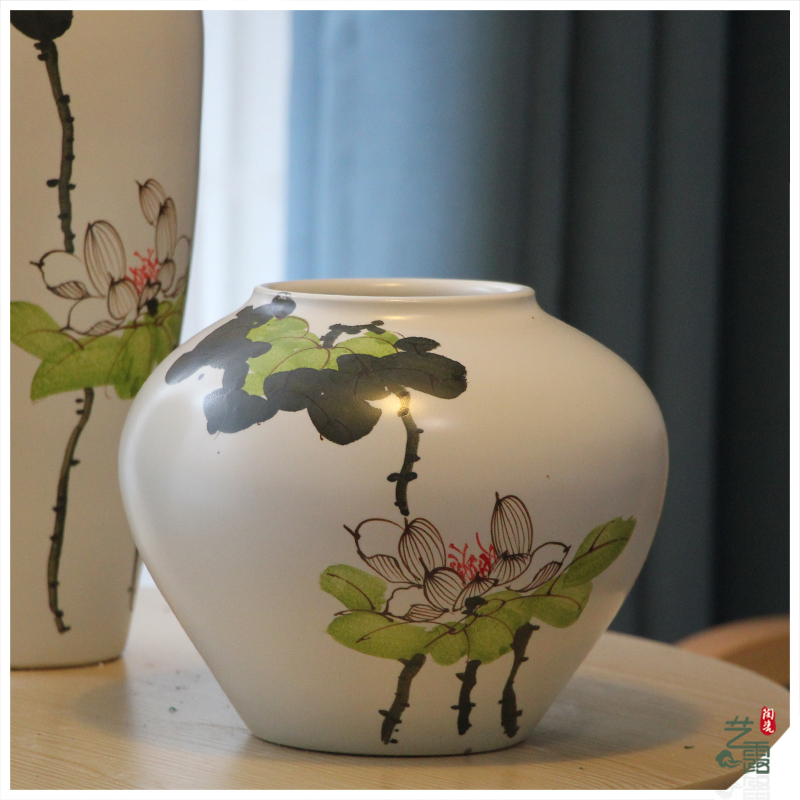 Modern new Chinese style is pure hand - made lotus between three - piece ceramic vase example household act the role ofing is tasted decorative porcelain furnishing articles