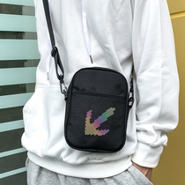 Boomer Pins Small Satchel Reflective Personality Trend Single Shoulder Bag Day Ensemble Guys Skew Satchel Small Square Bag Tide Cool Mobile Phone Bag