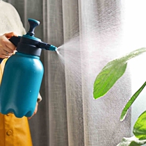 New household air pressure watering watering pot 2L high pressure spraying pot gardening spray bottle pressure disinfection sprayer thickened