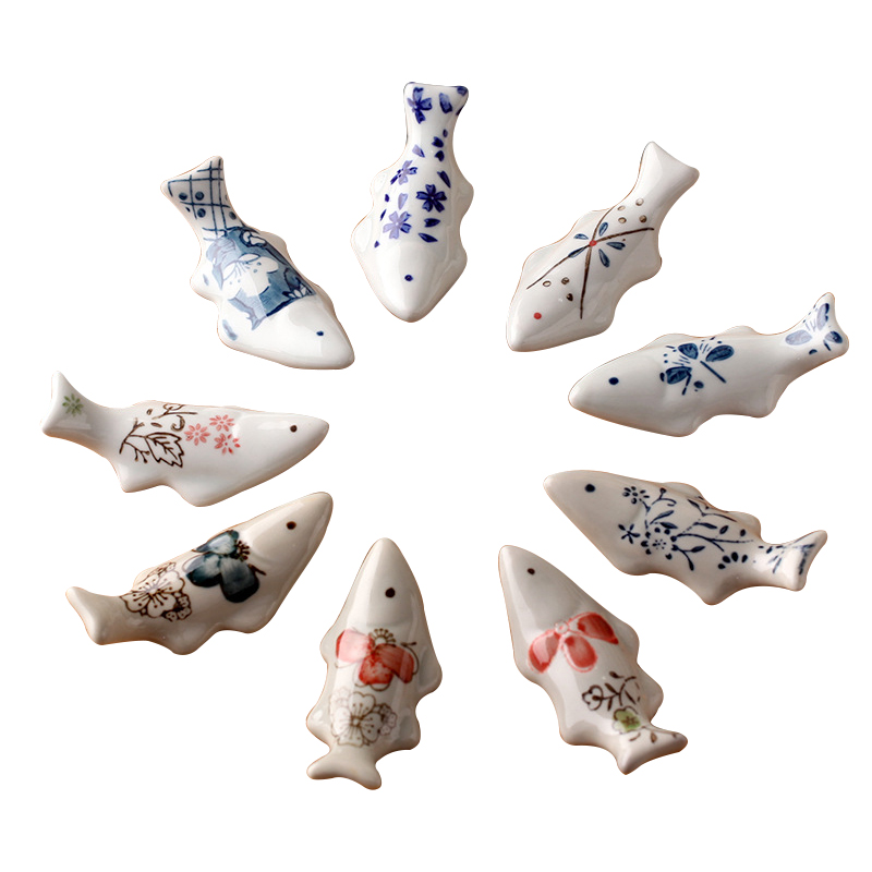 Under the glaze color Japanese ceramic tableware porcelain creative ceramic fish chopsticks pillow rack chopsticks chopsticks