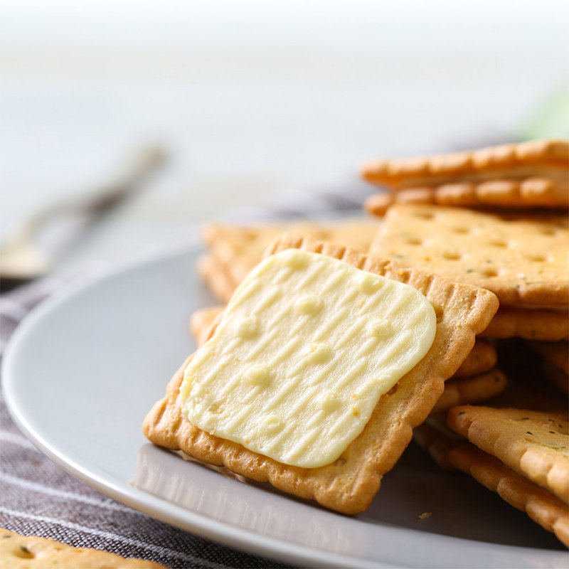 马奇新新 进口饼干特产 休闲零食 力士柠檬黄油味夹心饼干190g