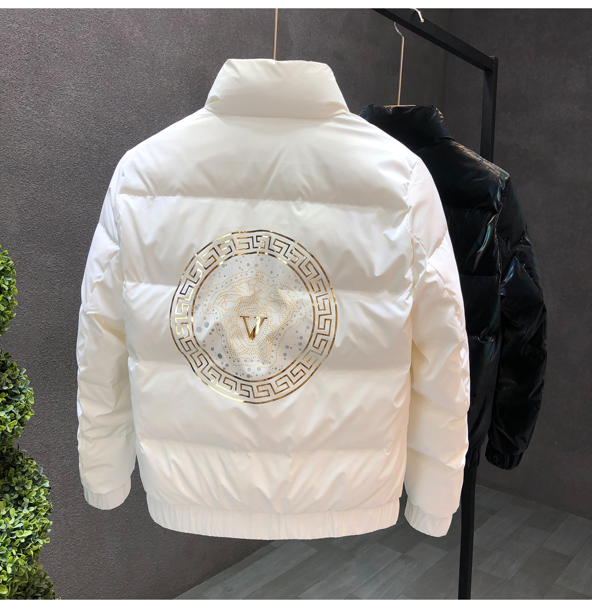 冬季新款白色亮面羽绒服男短款潮牌潮流修身轻薄高端男士立领外套