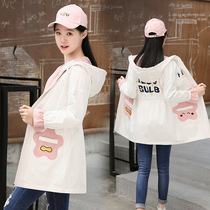 Junior high school students cute coat female Korean version of loose students wild 2019 popular new Spring Autumn long windbreaker
