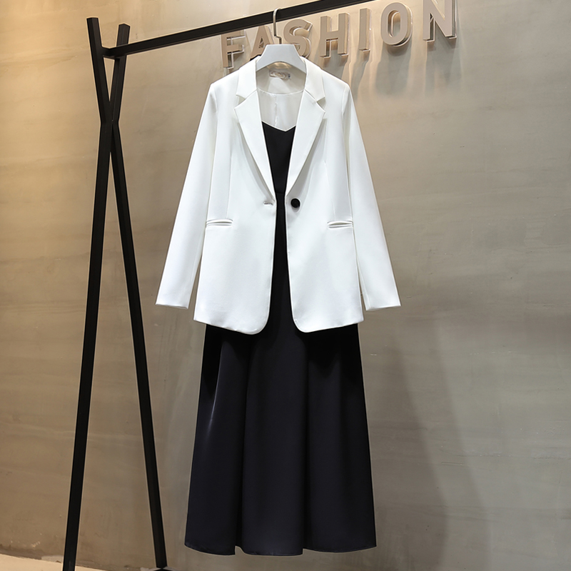 Large size professional suit women's fat mm autumn clothes fashionable temperament thin suit jacket two-piece dress 200 catties